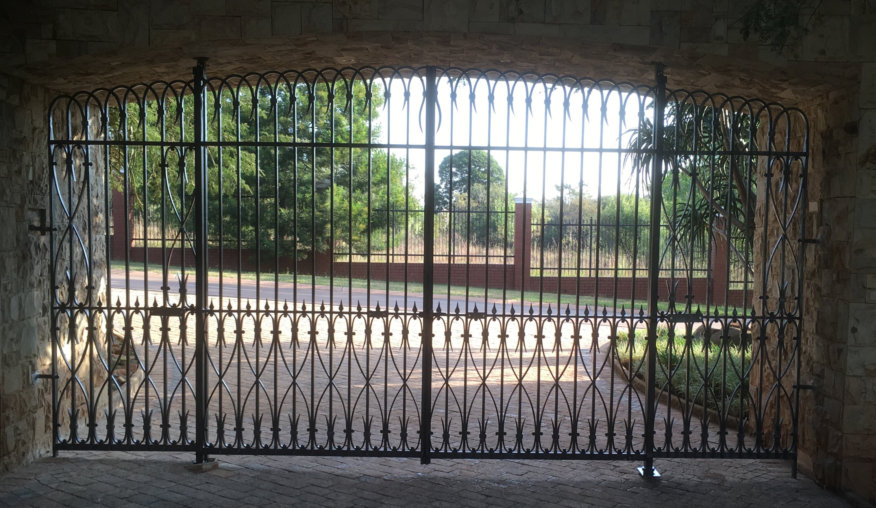 DrivewayGate2
